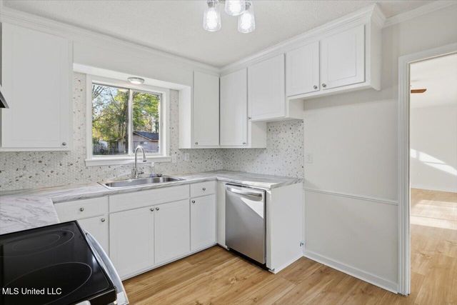 3340 Harle Street, Pearl, MS 39208