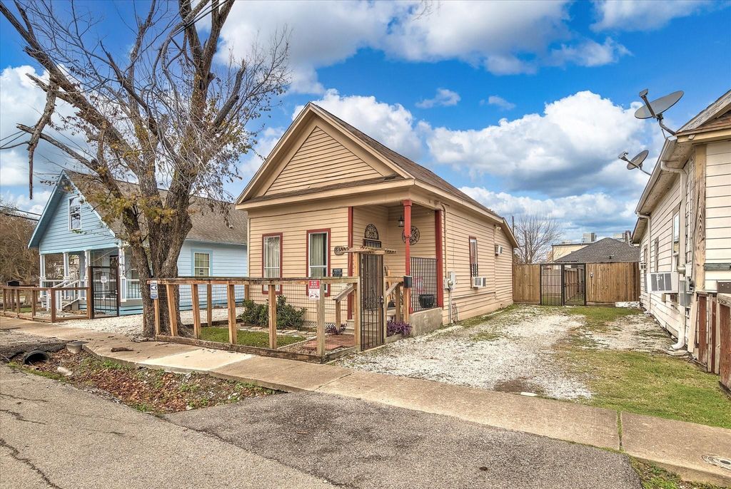 515 Bishop Street, Houston, TX 77009