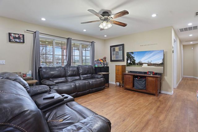 10068 Garnet Ave, Stockton, CA 95212