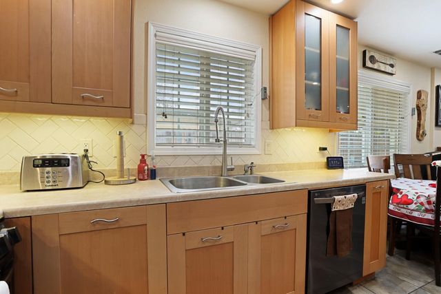 10068 Garnet Ave, Stockton, CA 95212