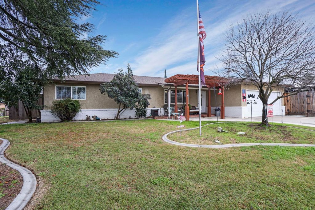 10068 Garnet Ave, Stockton, CA 95212