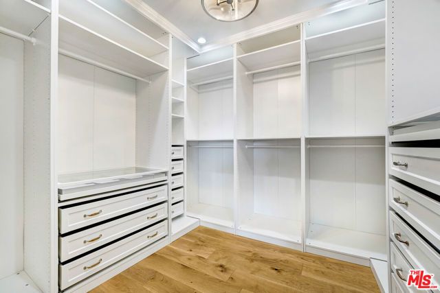 2506 Zorada Drive, Los Angeles, CA 90046