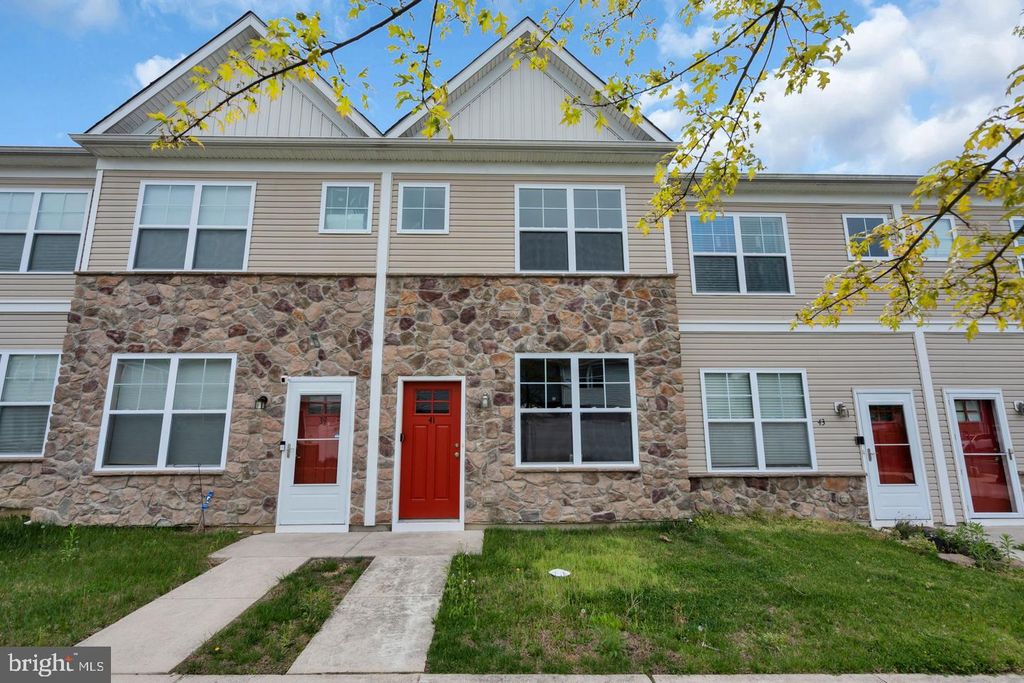 41 ROWAND WAY E, CLEMENTON, NJ 08021 — exterior