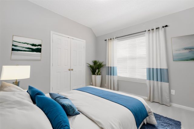 112 Midcrest Drive, Irving, TX 75063