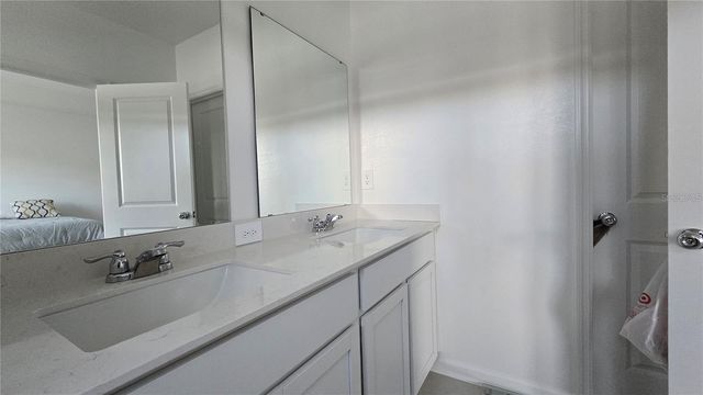 2592 SKYLINE LOOP, Poinciana, FL 34758