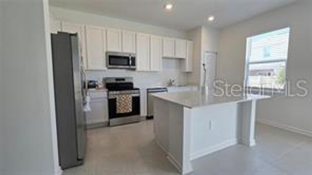 2592 SKYLINE LOOP, Poinciana, FL 34758