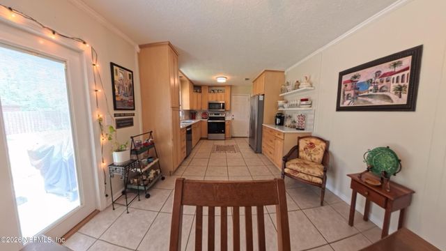 214 E TEAKWOOD Circle, Middleburg, FL 32068