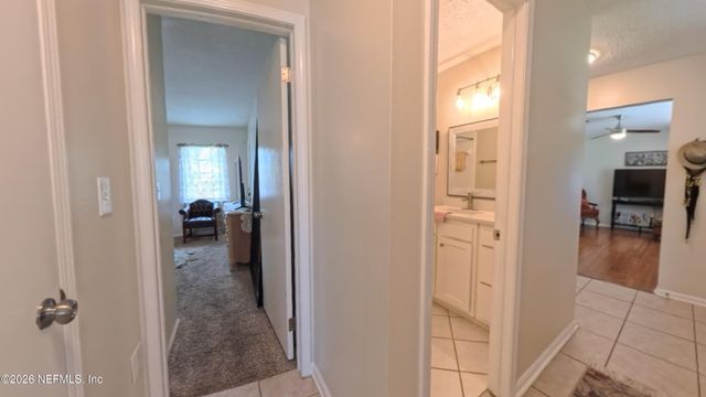 214 E TEAKWOOD Circle, Middleburg, FL 32068