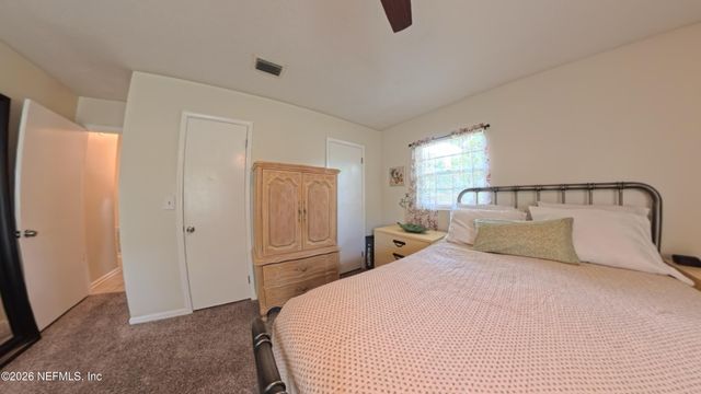 214 E TEAKWOOD Circle, Middleburg, FL 32068