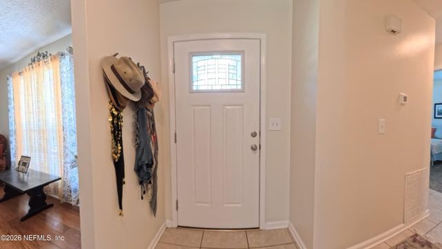 214 E TEAKWOOD Circle, Middleburg, FL 32068