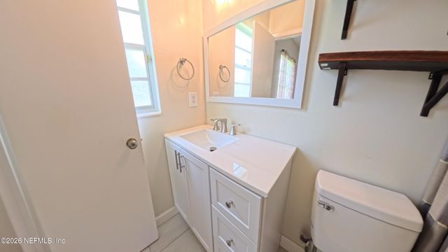 214 E TEAKWOOD Circle, Middleburg, FL 32068