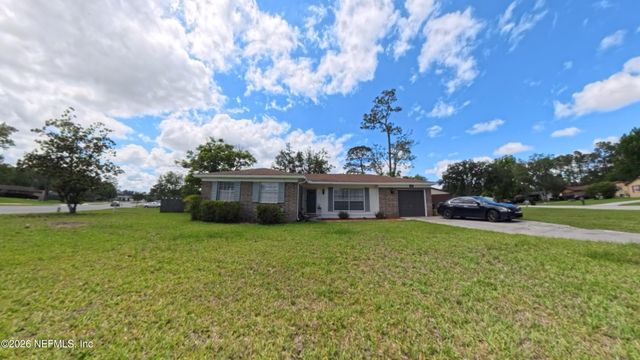 214 E TEAKWOOD Circle, Middleburg, FL 32068