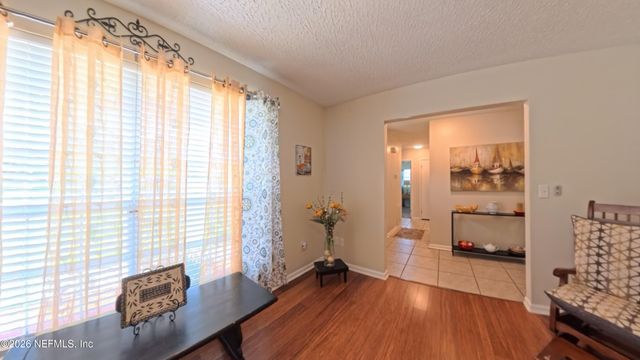 214 E TEAKWOOD Circle, Middleburg, FL 32068