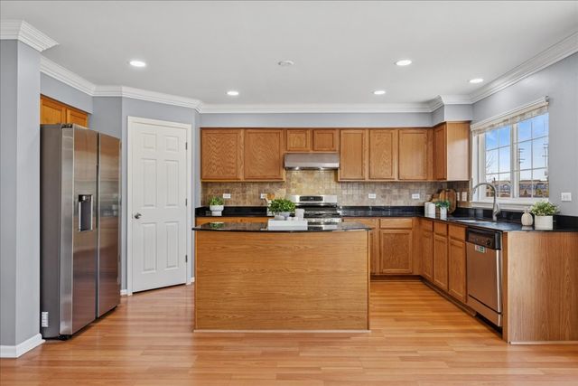 1480 Tudor Drive, Mundelein, IL 60060