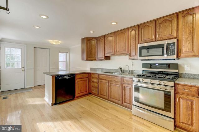 128 S WOLFE ST, Baltimore, MD 21231