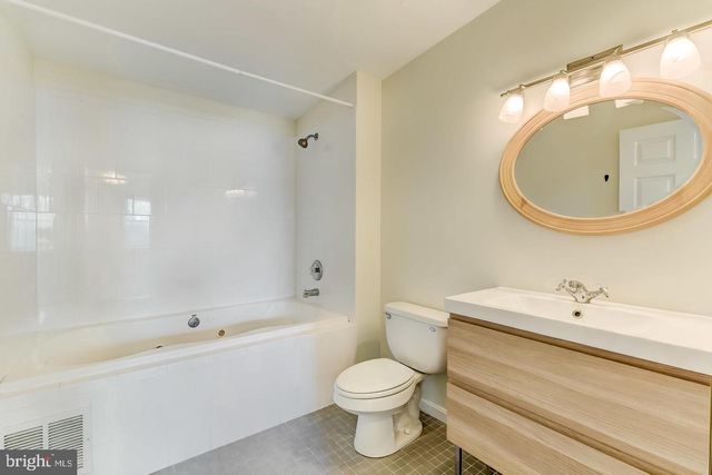 128 S WOLFE ST, Baltimore, MD 21231
