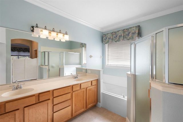 122 AVENHAM DRIVE, Deland, FL 32724