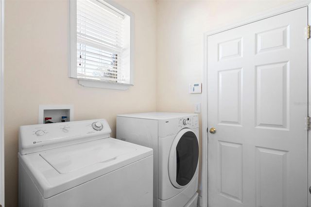 122 AVENHAM DRIVE, Deland, FL 32724