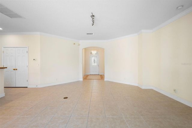 122 AVENHAM DRIVE, Deland, FL 32724