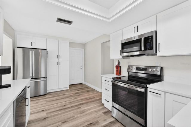 14362 93RD AVENUE, Seminole, FL 33776