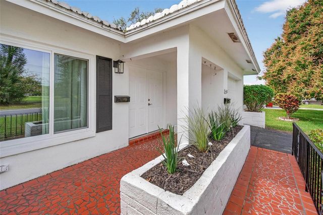 14362 93RD AVENUE, Seminole, FL 33776