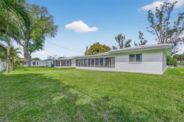 14362 93RD AVENUE, Seminole, FL 33776