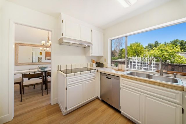 15055 Blossom Hill Road, Los Gatos, CA 95032