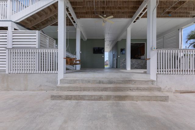 16530 Tampico Way, Jamaica Beach, TX 77554