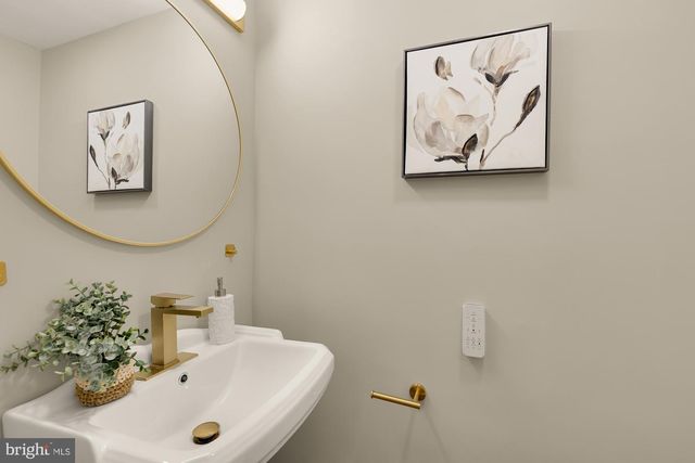 4555 METRO CT, Annandale, VA 22003