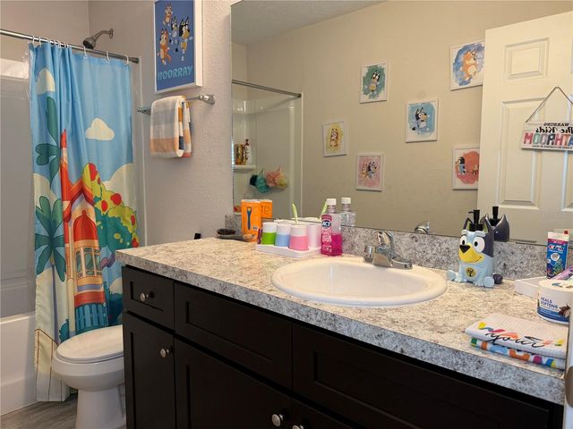 8139 VINING STREET, Jacksonville, FL 32210