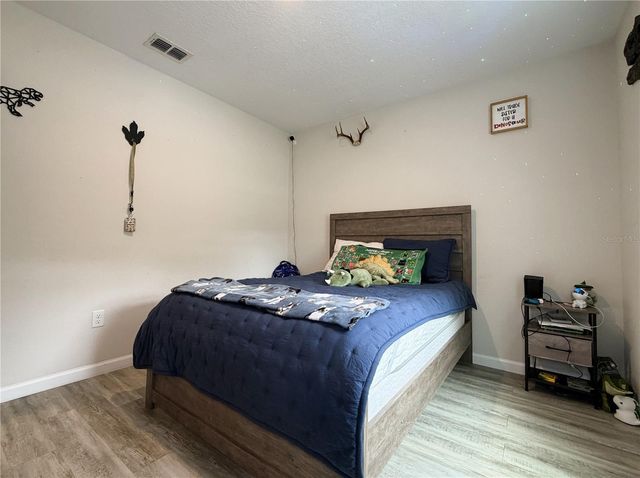 8139 VINING STREET, Jacksonville, FL 32210