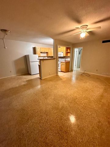 305 E DAKIN AVENUE 11, Kissimmee, FL 34741