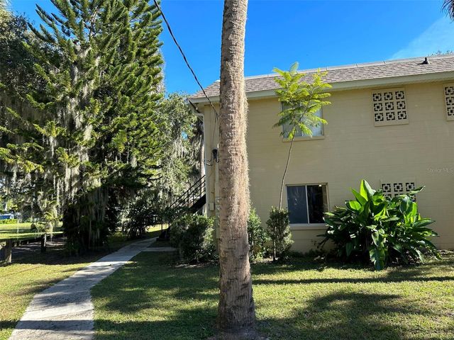 305 E DAKIN AVENUE 11, Kissimmee, FL 34741