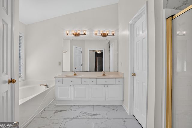 2584 Fairlawn Downs NW, Kennesaw, GA 30144