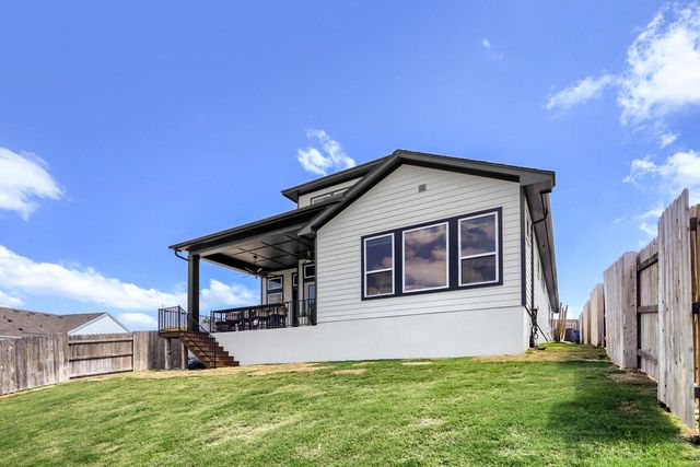 967 Iron Willow LOOP, Dripping Springs, TX 78620