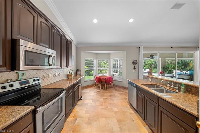 3638 Zion Park CT, Naples, FL 34116