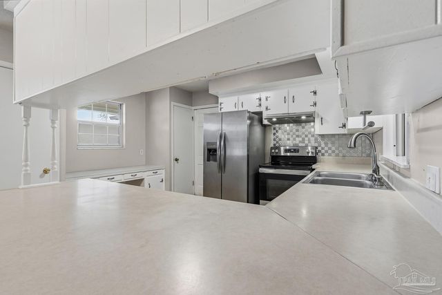 6800 Fabiano St, Pensacola, FL 32506