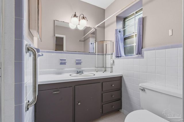 6800 Fabiano St, Pensacola, FL 32506