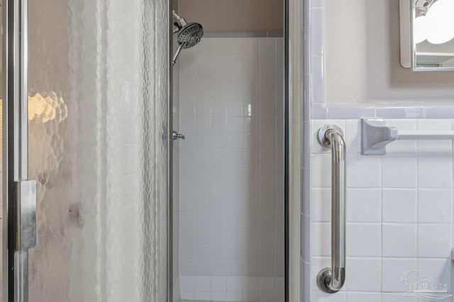 6800 Fabiano St, Pensacola, FL 32506