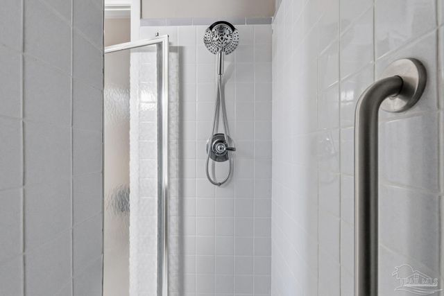 6800 Fabiano St, Pensacola, FL 32506