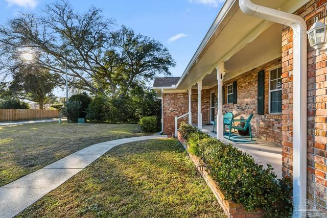 6800 Fabiano St, Pensacola, FL 32506