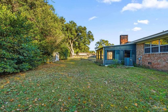 6800 Fabiano St, Pensacola, FL 32506