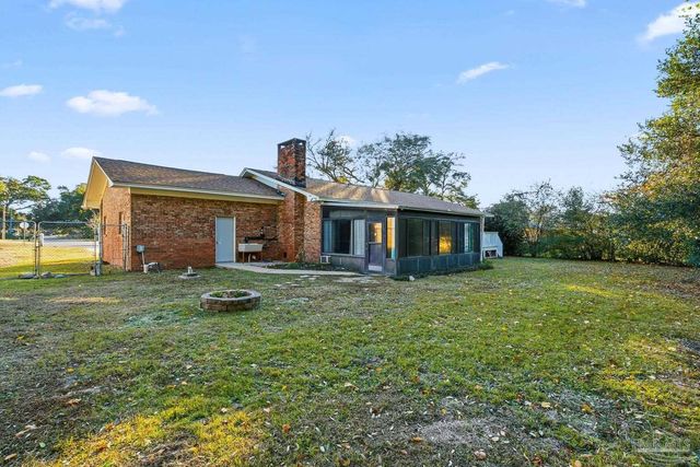 6800 Fabiano St, Pensacola, FL 32506