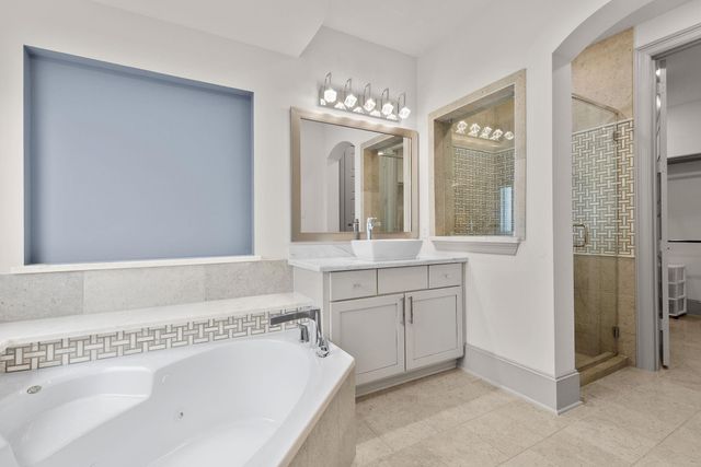 109 Leon LOOP, Liberty Hill, TX 78642