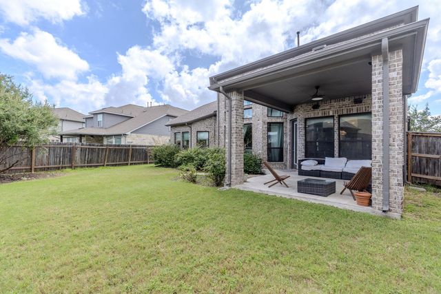 109 Leon LOOP, Liberty Hill, TX 78642