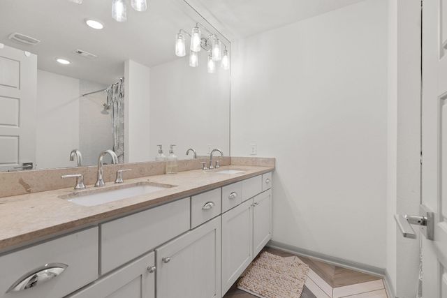 109 Leon LOOP, Liberty Hill, TX 78642