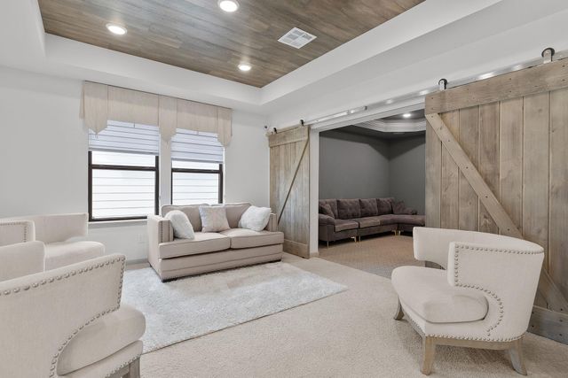 109 Leon LOOP, Liberty Hill, TX 78642