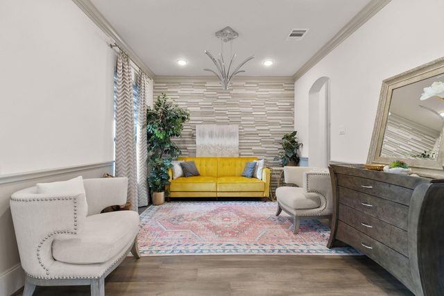 109 Leon LOOP, Liberty Hill, TX 78642
