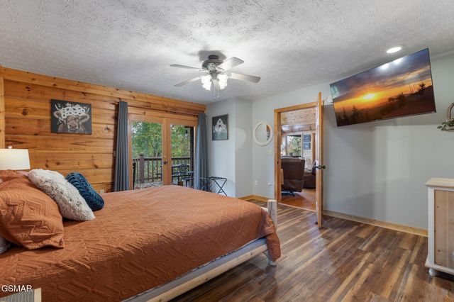 2420 Sylvan Glen Way, Pigeon Forge, TN 37863