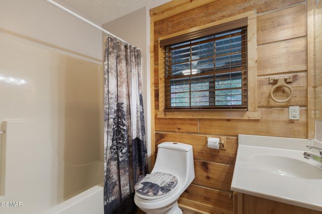 2420 Sylvan Glen Way, Pigeon Forge, TN 37863